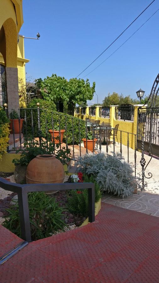 La Nova Tenalla - Adults Only